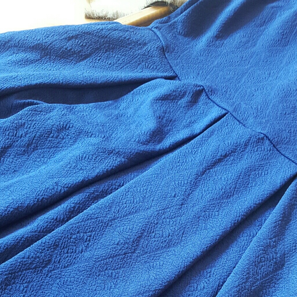 Royal blue dress - Picture 4 of 5